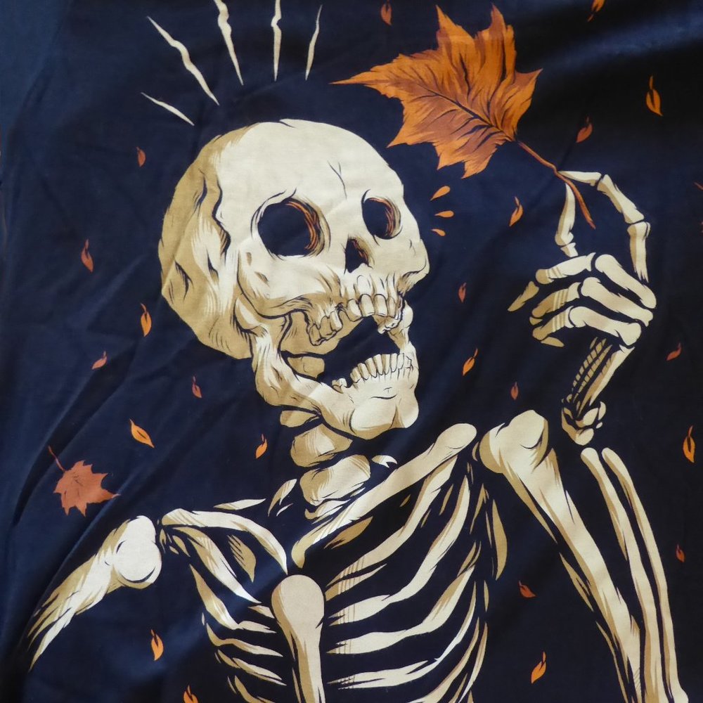 SEVENTH INK MAPLED SKELETON LEAF HALLOWEEN MENS T SHIRT (NEW) LARGE (SOLD OUT)